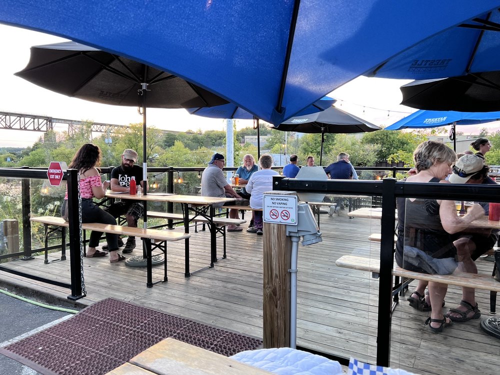 Trestle Brewing Company Logo