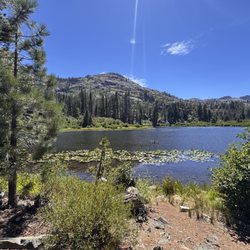 Lily Pond Lake - Approaching Lily Lake