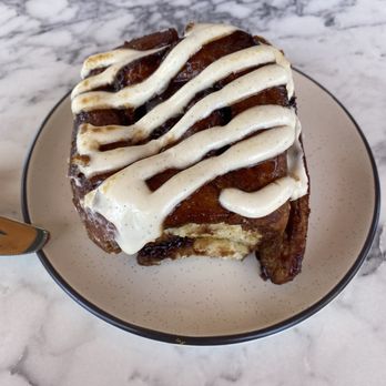 Brass Bird - Cinnamon Roll - Breakfast & Brunch Near Me - Santa Barbara, California