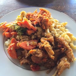 Seasoned Vegan - Craw "fish". Mac and "cheese". Mixes vegetables. Candies yams.