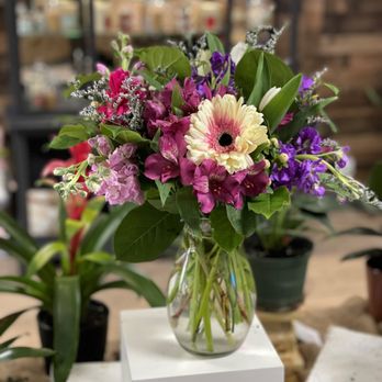 Gracie's Petals - Florists Near Me - Winfield, Illinois