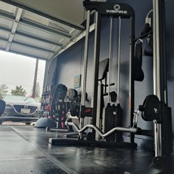 Servando Dominguez Personal Trainer - Canoga Park Garage Fitness Training.