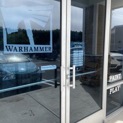 Warhammer - Manhattan Beach - Closed even if we went when they were supposed to open