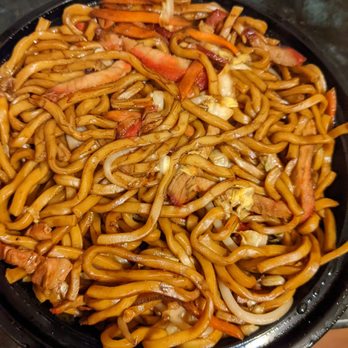 Hunan Manor - Pork lo mein - Chinese Near Me - Alexandria, Virginia Hunan Manor - Pork lo mein - Chinese Near Me - Alexandria, Virginia