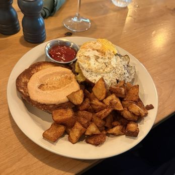 Park & Grove - Breakfast burger - Breakfast & Brunch Near Me - Charleston, South Carolina Park & Grove - Breakfast burger - Breakfast & Brunch Near Me - Charleston, South Carolina