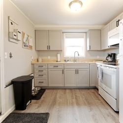 Getaway Oceanfront Lodging - Kitchen unit 5