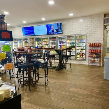 The Bagel Barn Cafe and Deli - Large Dining Area - Bagels Near Me - Edgewater, Florida