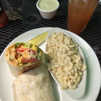 Handlebar - Buffalo "chicken" wrap w/ smoked gouda mac & cheese - Vegetarian Near Me - Chicago, Illinois Handlebar - Buffalo "chicken" wrap w/ smoked gouda mac & cheese - Vegetarian Near Me - Chicago, Illinois