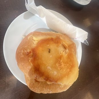 Can Noguera - Mini ensaimada de crema - Bakeries Near Me - Eivissa, PM
