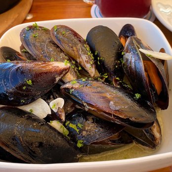 Xiringuito - Mejillones al vapor - Seafood Near Me - Cala Ratjada, PM