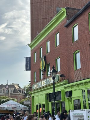 Pickles Pub by null