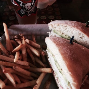 Cornerstone Pub & Grill - Pubs Near Me - Forest Grove, Oregon