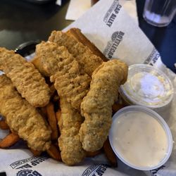 Bottlecap Alley Icehouse Grill - Steak Fingers