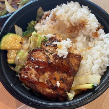 Teriyaki Madness - Teriyaki Salmon Bowl - Asian Fusion Near Me - Atlanta, Georgia