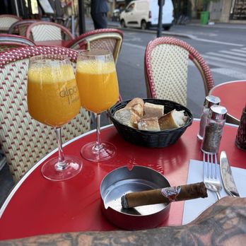 Dupont Versailles - $20 mimosas - Brasseries Near Me - Paris, 75 Dupont Versailles - $20 mimosas - Brasseries Near Me - Paris, 75