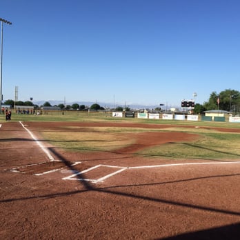 Rosamond Little League - The field all ready to start our game - Kids Activities Near Me - Rosamond, California Rosamond Little League - The field all ready to start our game - Kids Activities Near Me - Rosamond, California