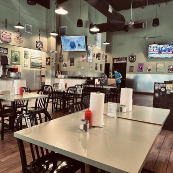 Doghouse Pizza - Pizza Near Me - Melbourne, Florida