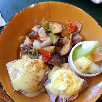 Martin's Tavern - Classic Eggs Benedict - Breakfast & Brunch Near Me - Washington, DC, District of Columbia Martin's Tavern - Classic Eggs Benedict - Breakfast & Brunch Near Me - Washington, DC, District of Columbia