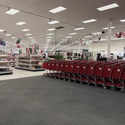 Target - Santa's shopping carts