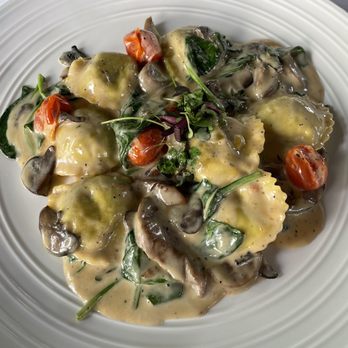 Cucina Venti Restaurant - Mushroom Ravioli - Italian Near Me - Mountain View, California Cucina Venti Restaurant - Mushroom Ravioli - Italian Near Me - Mountain View, California