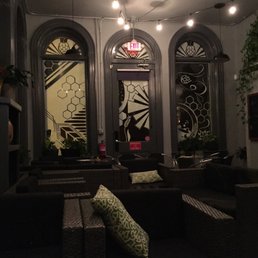 Back "beer garden" lounge. So comfy and cute! Back "beer garden" lounge. So comfy and cute!