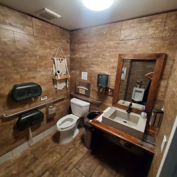 Goi Express Thai - The bathroom is very clean and serene like a spa - Thai Near Me - Murrieta, California Goi Express Thai - The bathroom is very clean and serene like a spa - Thai Near Me - Murrieta, California