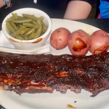 Blues City Cafe - Full rack of Beale Street 's Best Bbq Ribs Green beans New potatoes - Southern Near Me - Memphis, Tennessee Blues City Cafe - Full rack of Beale Street 's Best Bbq Ribs Green beans New potatoes - Southern Near Me - Memphis, Tennessee