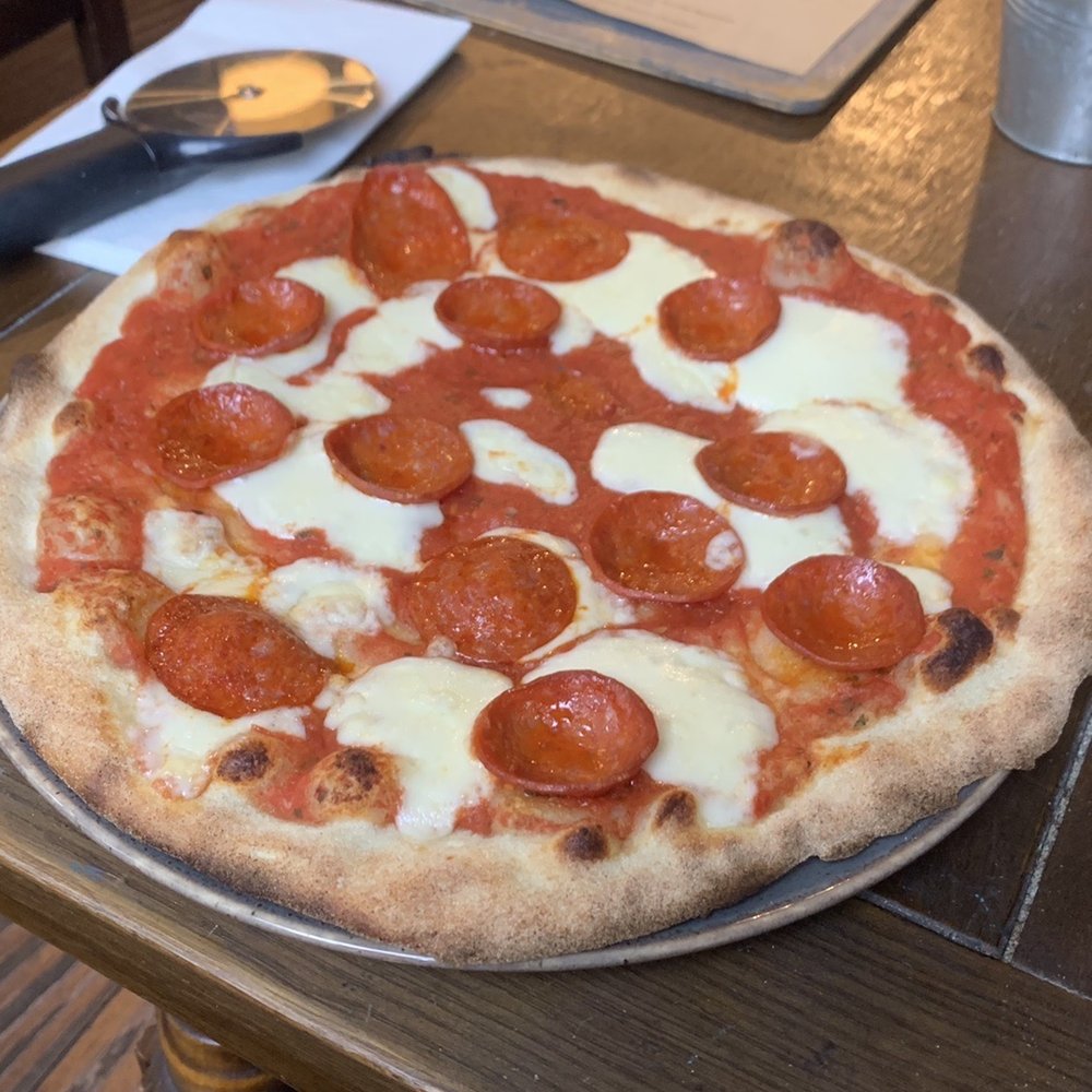 Simon The Tanner - Pizza (the veg options seem better) - Pubs Near Me - London, XGL Simon The Tanner - Pizza (the veg options seem better) - Pubs Near Me - London, XGL