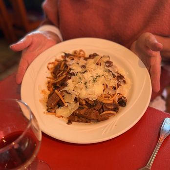 Giuseppe's Italian Ristorante - Beef Linguine - rich and savory - Italian Near Me - Rosemount, Minnesota Giuseppe's Italian Ristorante - Beef Linguine - rich and savory - Italian Near Me - Rosemount, Minnesota