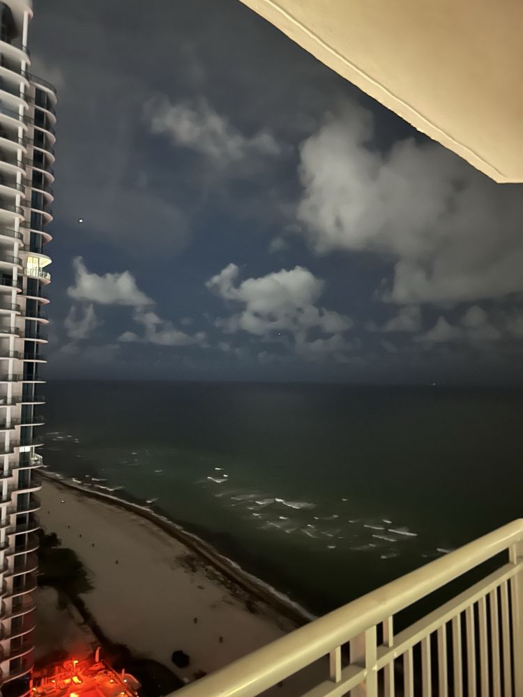 Doubletree by Hilton Ocean Point Resort & Spa