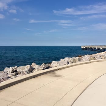 Whihala Beach Co Park - Parks Near Me - Whiting, Indiana