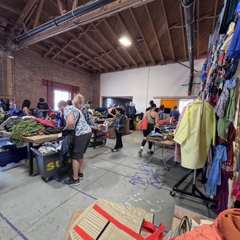 SUAY - Used, Vintage & Consignment Near Me - Los Angeles, California