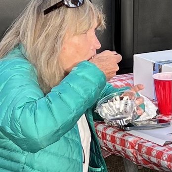 Nothing Bundt Cakes - Mom couldn't stop eating the Bundt cakes!! - Bakeries Near Me - Ventura, California Nothing Bundt Cakes - Mom couldn't stop eating the Bundt cakes!! - Bakeries Near Me - Ventura, California
