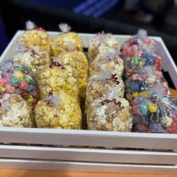 Popcorn Girl - Denver, Chicago and Confetti Flavors