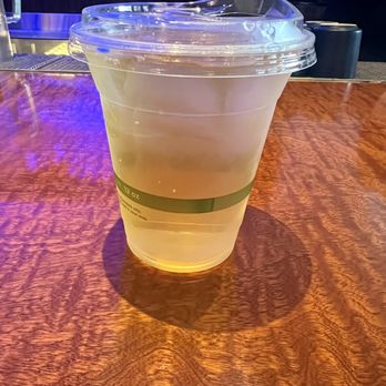 Au Lac - Iced Green Tea Tropical* - Vegan Near Me - Los Angeles, California