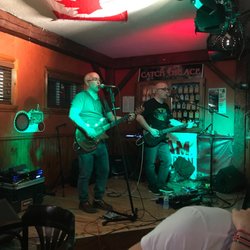 Atlantic Pub & Eatery - The band tonight.