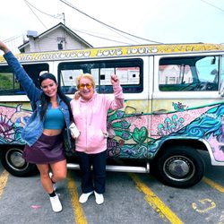 San Francisco Love Tours - Fun time with our stylish tour van