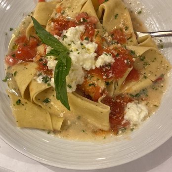 Francesca's On Chestnut - Italian Near Me - Chicago, Illinois