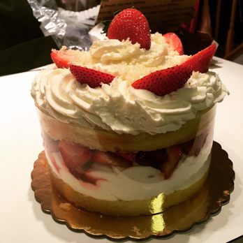 Carlo's Bakery - Strawberry shortcake - Bakeries Near Me - Bloomington, Minnesota Carlo's Bakery - Strawberry shortcake - Bakeries Near Me - Bloomington, Minnesota