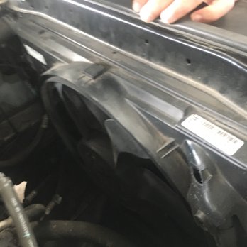 Sierra CDJR of Monrovia - Auto Repair Near Me - Monrovia, California