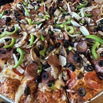 Round Table Pizza - King Arthurs Supreme - Pizza Near Me - Bartonville, Texas Round Table Pizza - King Arthurs Supreme - Pizza Near Me - Bartonville, Texas