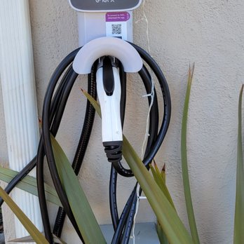 Split Electric - Installed EV Charger - Electricians Near Me