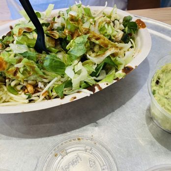 Chipotle Mexican Grill - Veggie bowl & guac - Fast Food Near Me - Cabazon, California