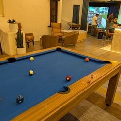 The Social Boardroom - Pool table and golf simulation