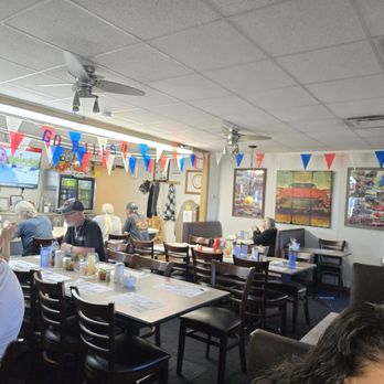 Salisa's - Dining room - New American Near Me - Niagara Falls, New York Salisa's - Dining room - New American Near Me - Niagara Falls, New York