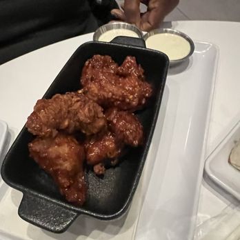 Hyatt Place Boston / Seaport District - BBQ CRISPY CHICKEN WINGS - Hotels Near Me - Boston, Massachusetts Hyatt Place Boston / Seaport District - BBQ CRISPY CHICKEN WINGS - Hotels Near Me - Boston, Massachusetts