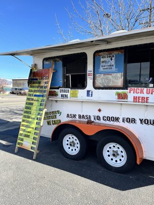 Basilios Tacos by null