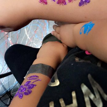 iTrampoline - Glitter tattoos - Trampoline Parks Near Me - Waipahu, Hawaii