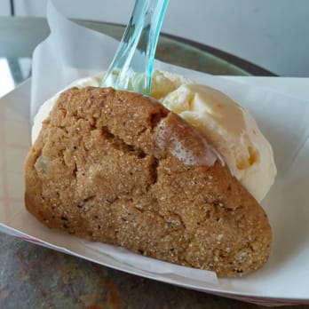 Bakerbots Baking  - Desserts Near Me - Toronto, Ontario