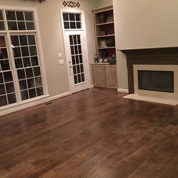 Watkins Decorating - a living room with hardwood floors - Interior Design Near Me - Franklin, Tennessee Watkins Decorating - a living room with hardwood floors - Interior Design Near Me - Franklin, Tennessee